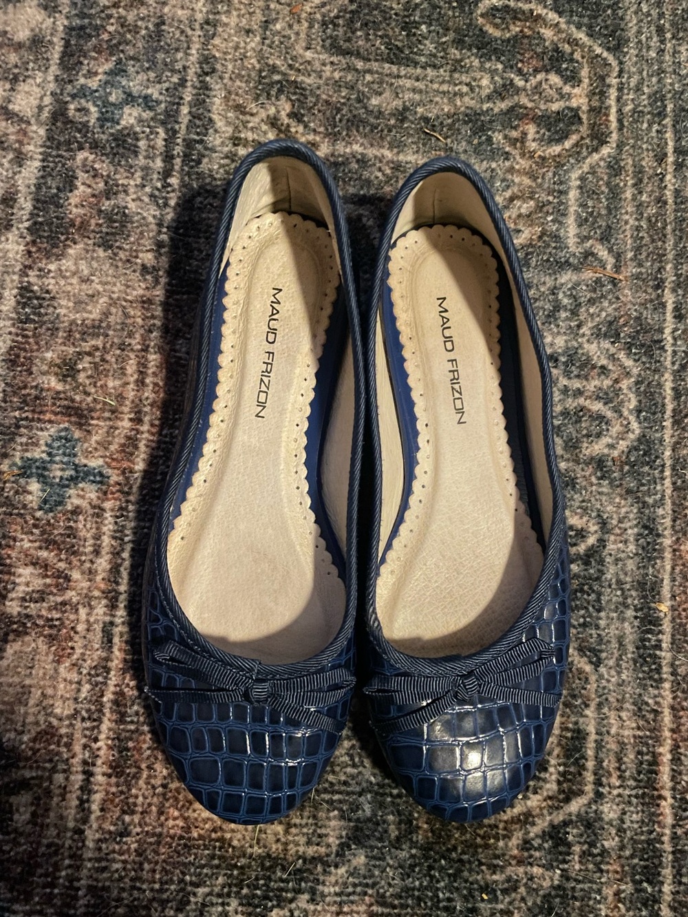 Maud frizzon crocodile leather flats